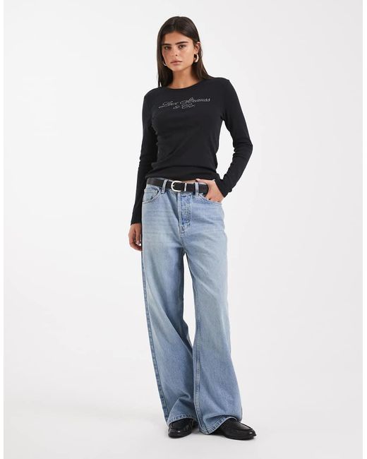 Essential di Levi's in Black