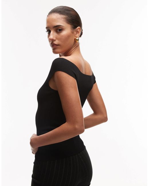 ARKET Black – top aus strukturstrick