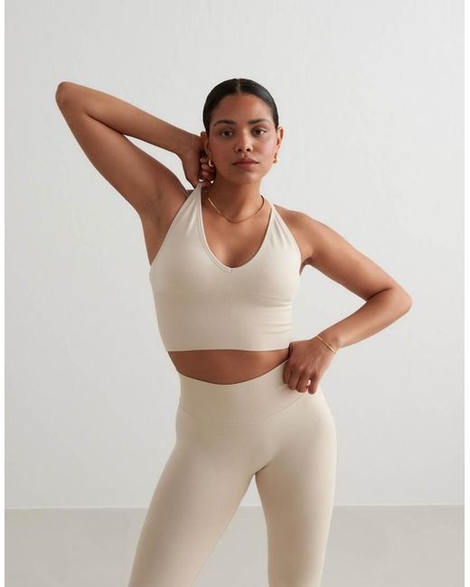 Brassière Modellante Senza Cuciture Incrociata Sul Retro di Aim'n in Brown