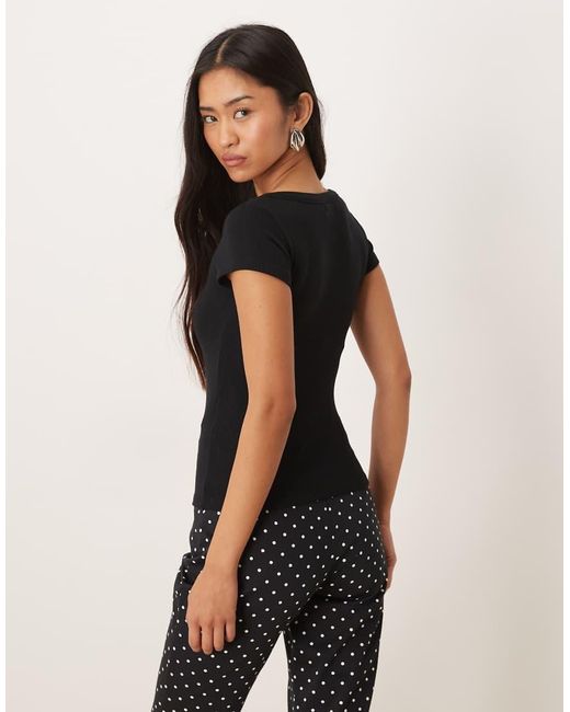 Motel Black Sumala Ribbed Scoop Neck Short Sleeve T-shirt