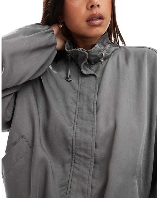 Giacca Color Antracite Slavato Con Collo A Imbuto E Arricciatura di ASOS in Black