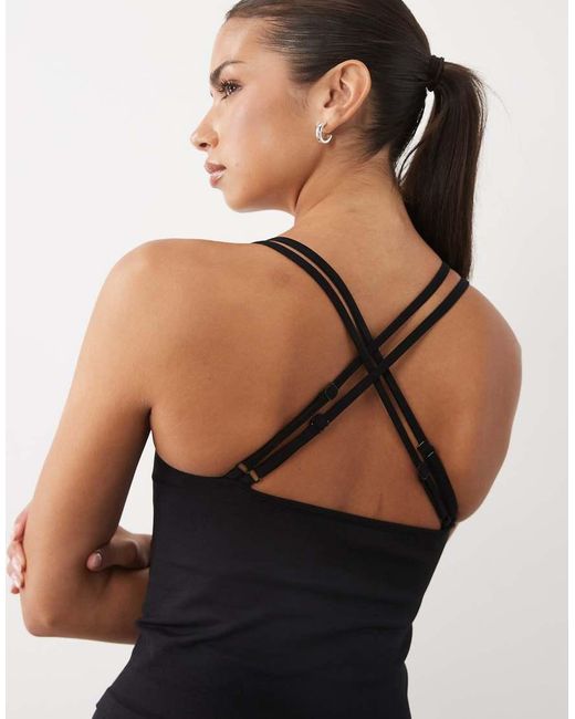 4505 Black Seamless Singlet With Inner Bra And Double Adjustable Straps