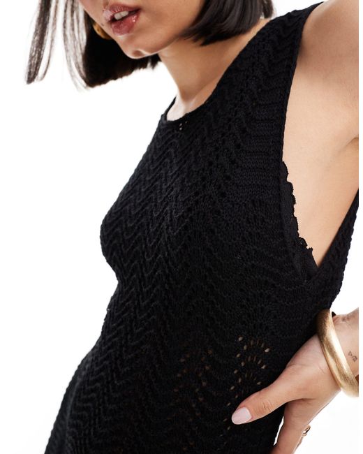 Style Cheat Black Sleeveless Crochet Maxi Dress