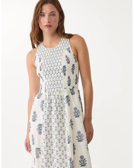 Stradivarius Midi-Jurk in het White