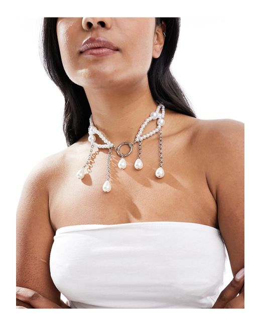 Collana con perle pendenti dal design romantico di Reclaimed (vintage) in White