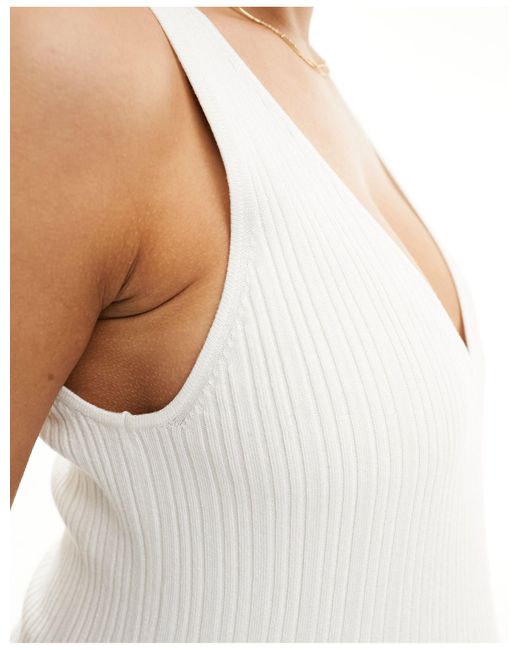 Asos design maternity - vestito con spalline sottili e scollo a v color crema con gonna al polpaccio di ASOS in White
