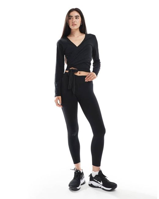 Top Holgado Y Cruzado De Manga Larga Dri-Fit De Nike One Training Nike de color Black