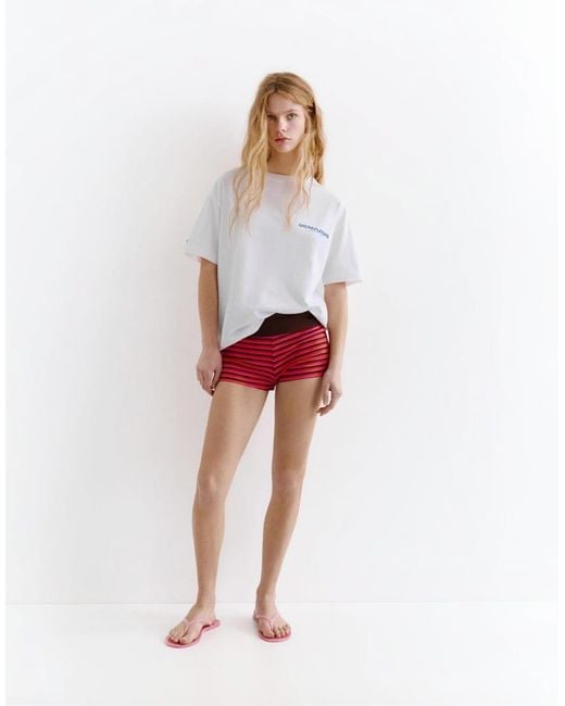 Pull&Bear Red Lobster Graphic T-shirt