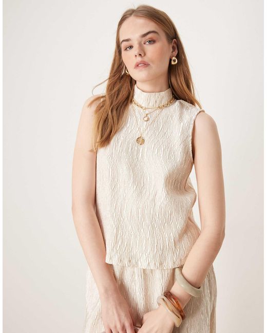 Y.A.S Natural – hochgeschlossenes, ärmelloses oberteil