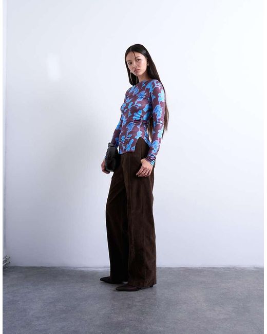 Top De Manga Larga Con Cuello Recto Y Estampado Floral Abstracto De TOPSHOP de color Blue