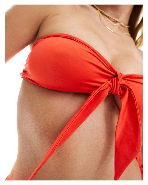 Mix and match - top bikini a fascia allacciato sul davanti di Miss Selfridge in Red
