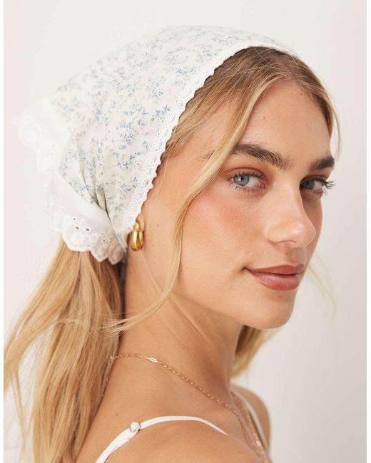 Foulard di SUI AVA in Blue