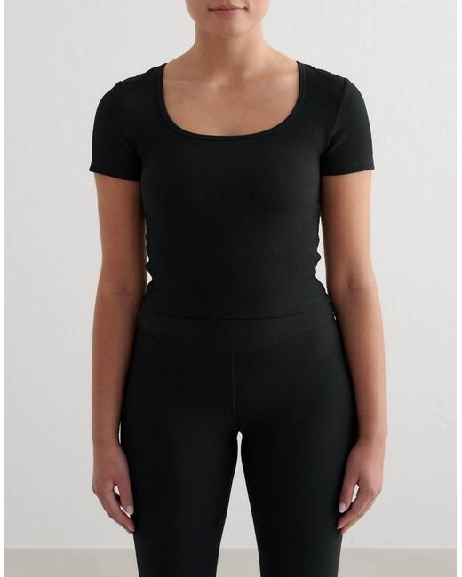 Aim'n Black Ribbed Performance Short Sleeve