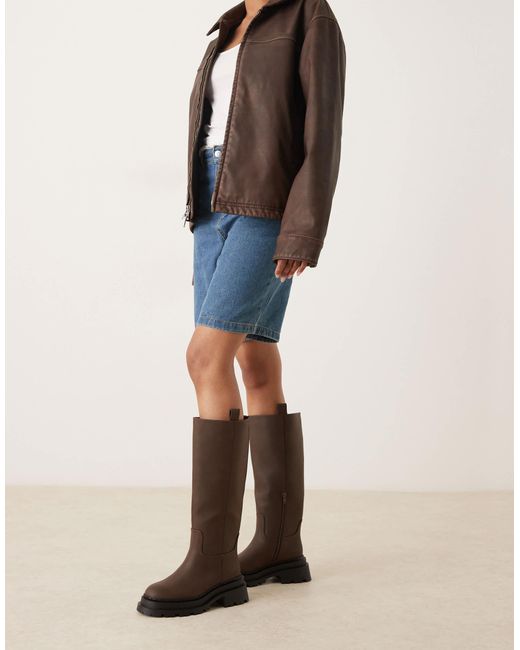 Cecilia - bottes hautes plates à semelle chunky - chocolat ASOS en coloris Black