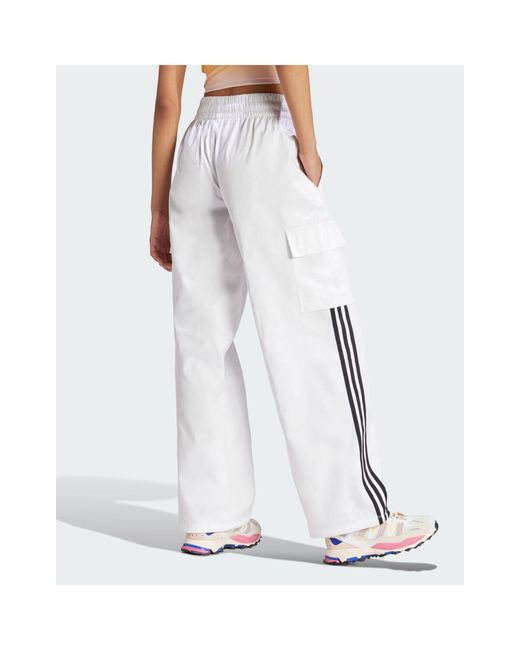 Pantalones s cargo con detalle Adidas Originals de color White