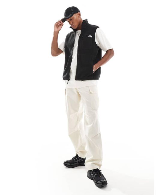 The North Face Black Yumiori Vest for men