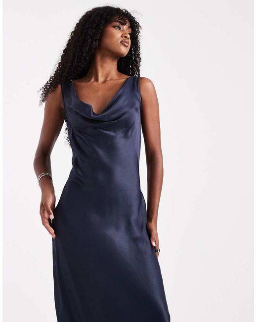 Maids To Measure Bruidsmeisjes in het Blue
