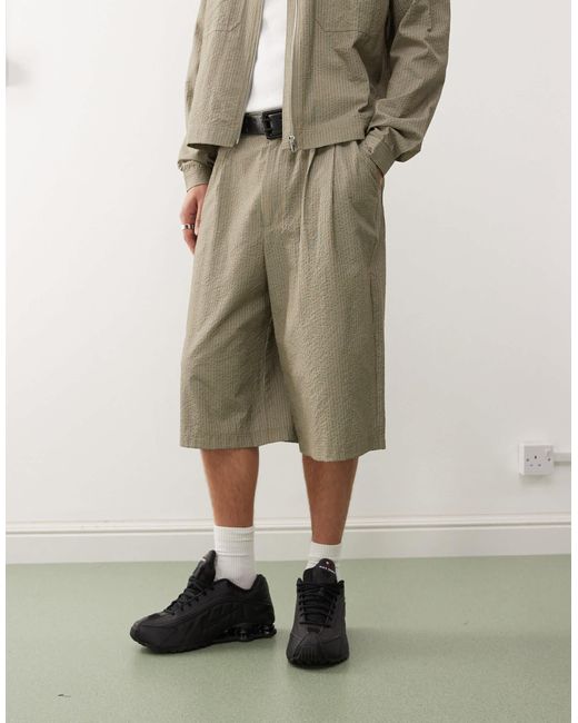 Collusion Natural Tailored Longline Skater Jort for men