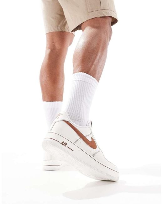 Zapatillas De Deporte Blanco Marfil Y Marrones Air Force 1'07 Lv8 De Nike de hombre de color White