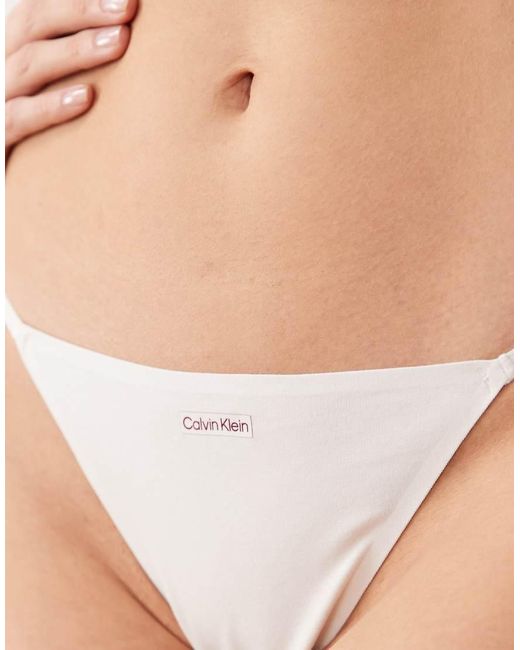 Calvin Klein Natural Cotton Modal Signature Seamless String Bikini Brief