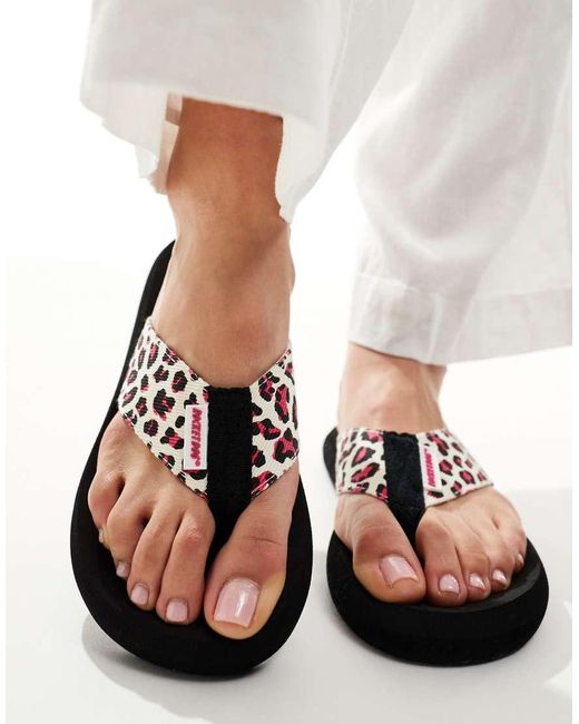Rocket Dog White Spotlight Monroe Sandal