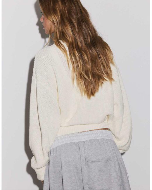 Stradivarius White V-neck Knit Cardigan