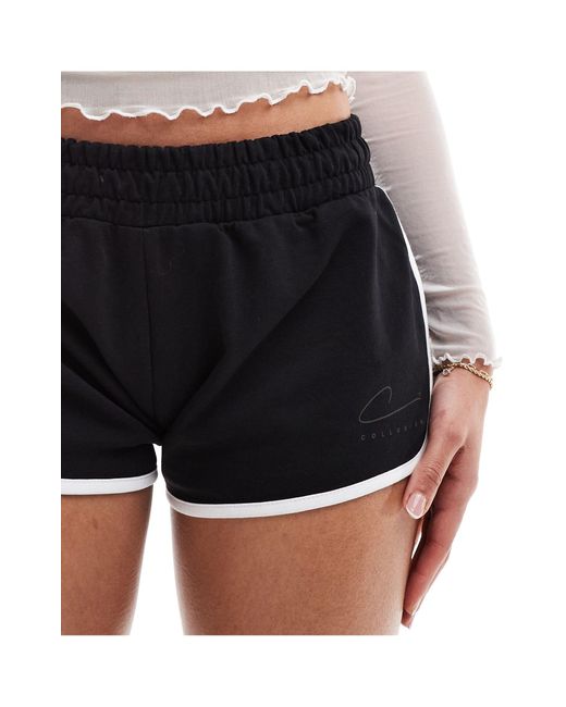 Collusion White – sport-shorts im runner-design