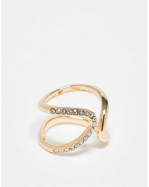 Anello Dorato Con Design Avvolgente E Cristalli di ASOS in Metallic