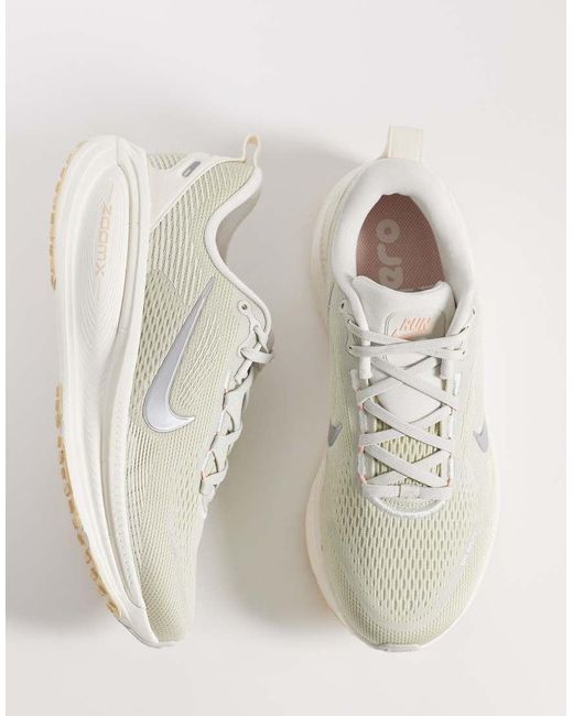 Nike White Vomero 18 Trainers