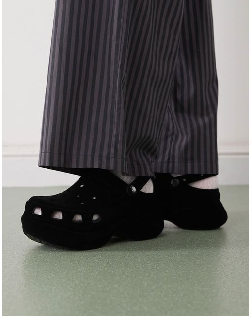 CROCSTM Black Bae Velvet Platform Clog