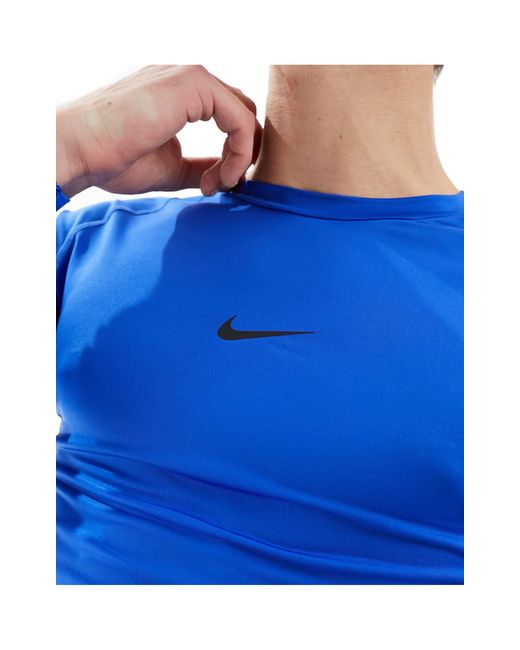 Nike - pro training - top a maniche lunghe attillato reale di Nike in Blue da Uomo