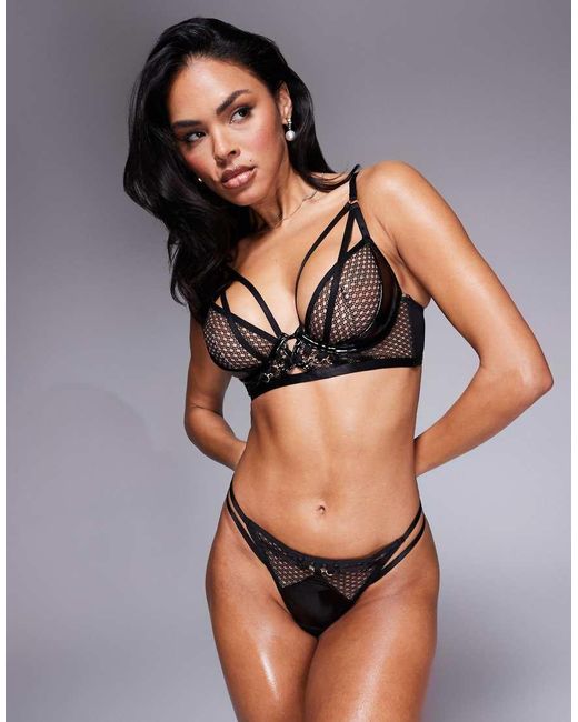 Ann Summers Evoke in het Brown