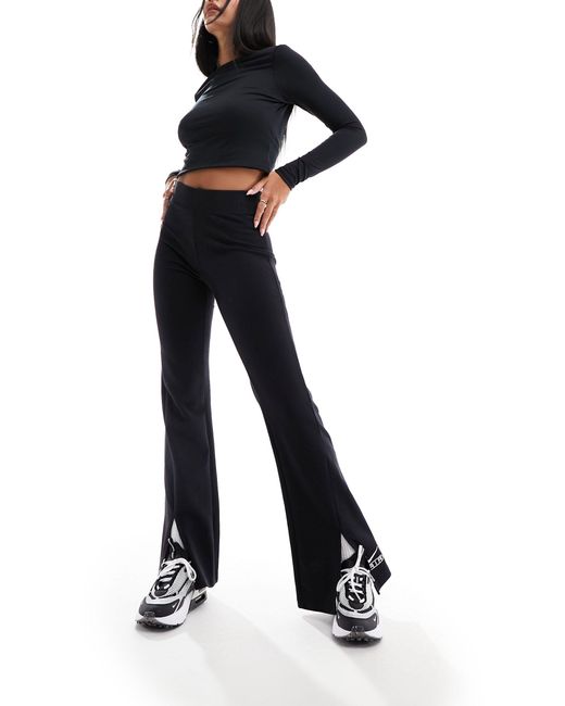 Air - leggings a zampa a vita alta di Nike in Black