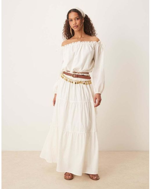 Falda Larga Escalonada De Estilo Boho Con Lazada Lateral De -Blanco ASOS de color Natural