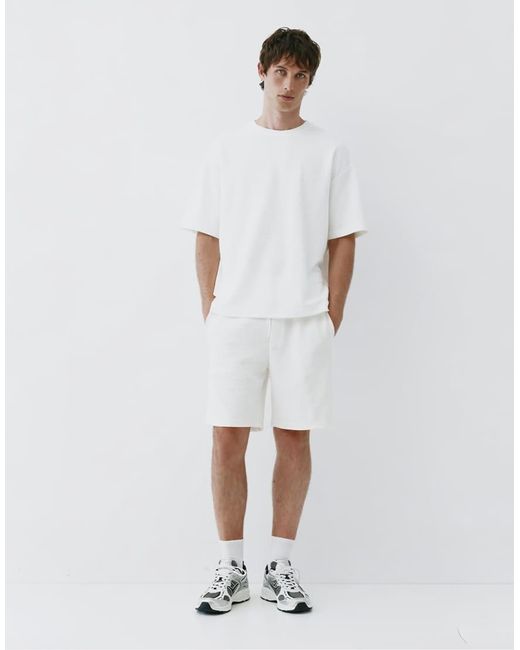 Pull&Bear White Textured Relaxed Fit T-Shirt for men