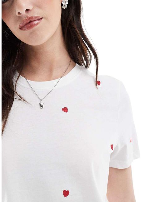 ONLY White Heart Embroidery Crew Neck T-shirt