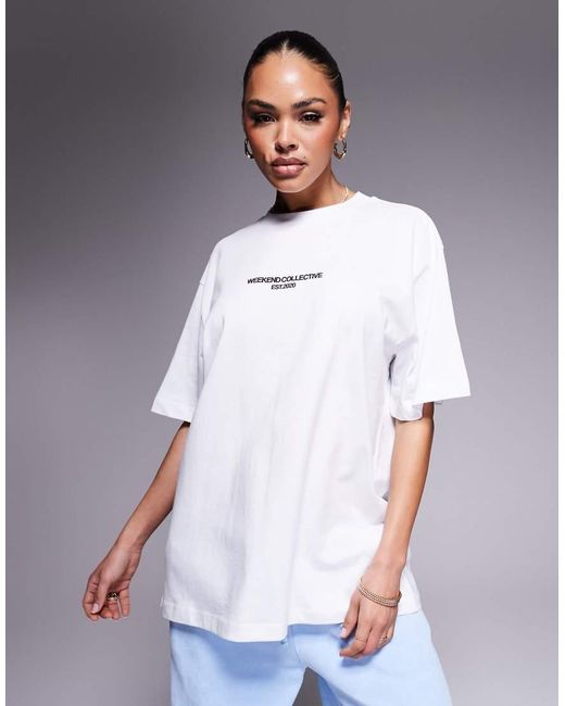 Camiseta Blanca Extragrande Con Estampado Gráfico En La Parte Delantera Y Trasera Icon De Weekend Collective ASOS de color White