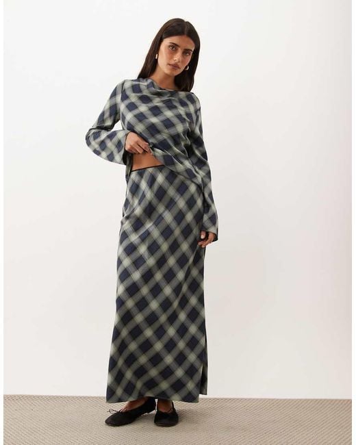 Nobody's Child White Otto Bias Maxi Skirt Co-Ord