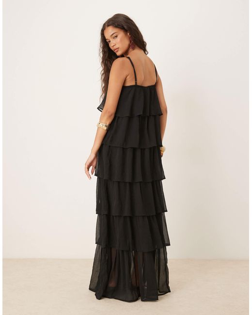 Vila Black – gerafftes camisole-maxikleid