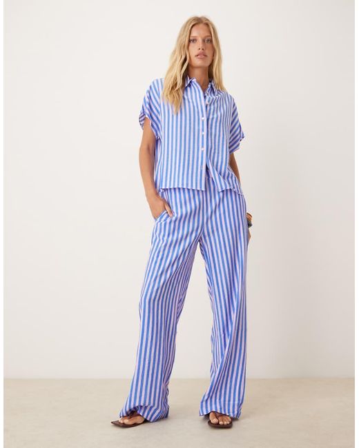 Pantaloni E Rosa A Righe di Mango in Blue