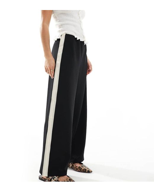 Vero Moda Losse Broek Met Elastische Taille En Zijstreep in het Black