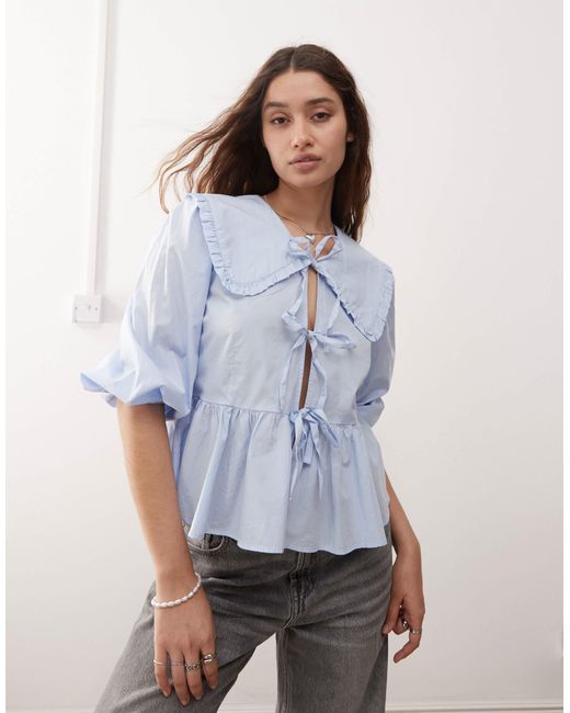 Monki Blue – langärmlige schößchenbluse