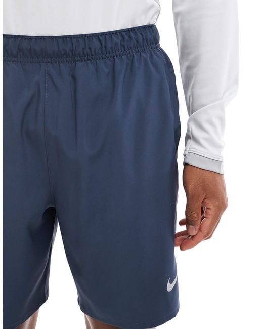Nike – challenger dri-fit – 2-in-1-shorts in Blue für Herren
