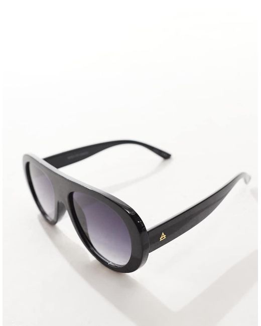 Satellie di Aire in Black