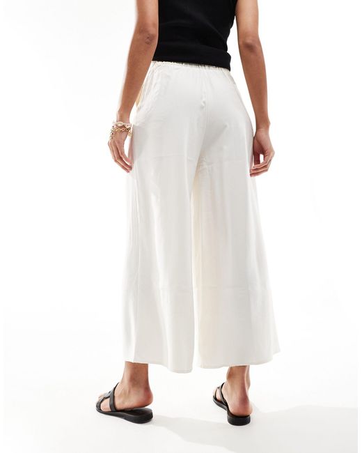 Pantalon droit en lin avec détail ceinture Mango en coloris White