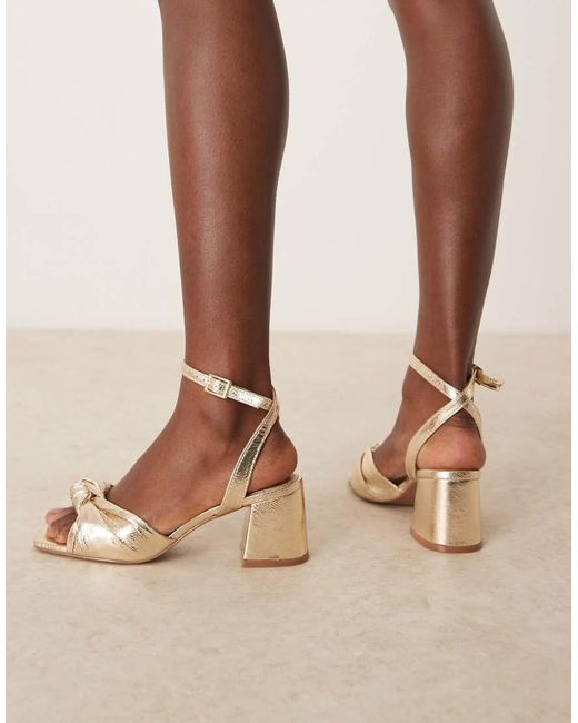 Asos Design di Asos Design Wide Fit in Brown