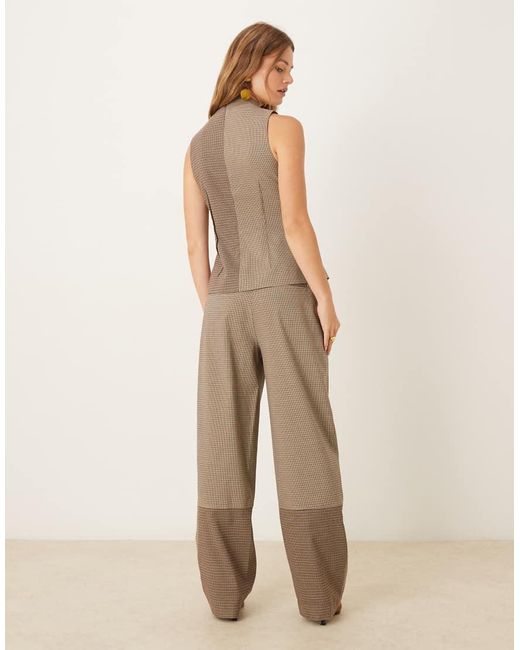 Pantaloni Sartoriali Bombati A Quadri Misti di ASOS in Natural