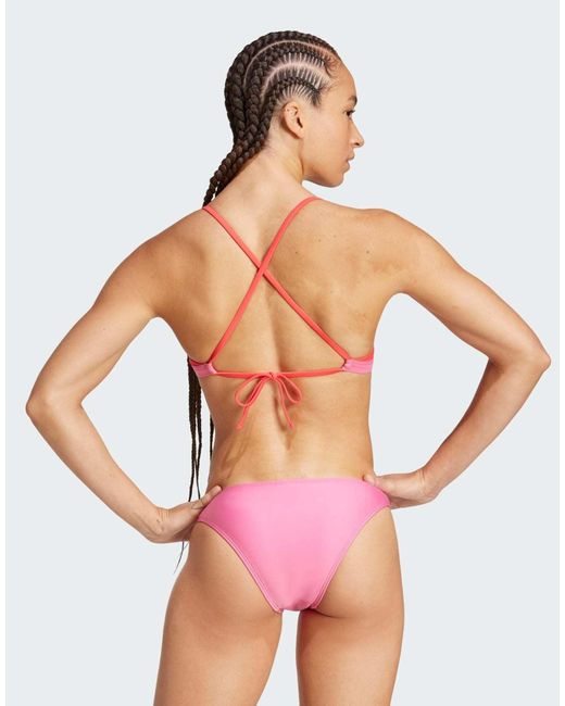 Adidas Originals Red – wattierter farbblock-bikini mit x-design am rücken