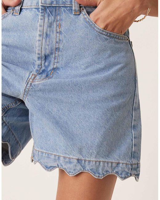 Short en jean à bords festonnés - moyen ASOS en coloris Natural