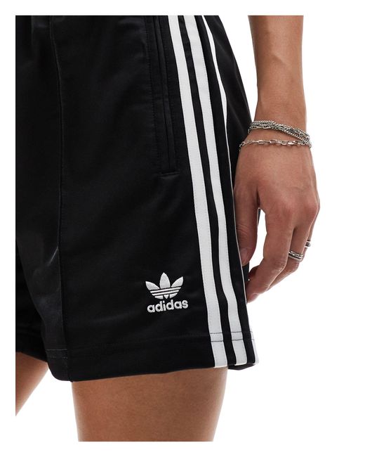 Pantalones cortos s firebird Adidas Originals de color Black